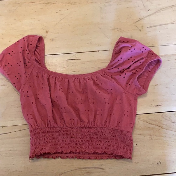 Pink/red off or on the shoulder crop top. - Picture 3 of 3